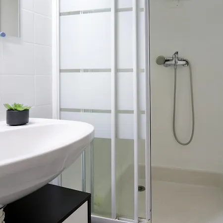 Apartament Charmant Studio Renove Dans Le Centre-ville D'olonne Les Sables-dʼOlonne